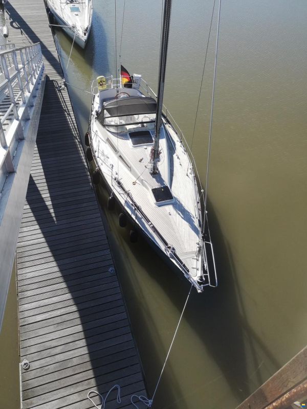 Hatecke Hornet 32