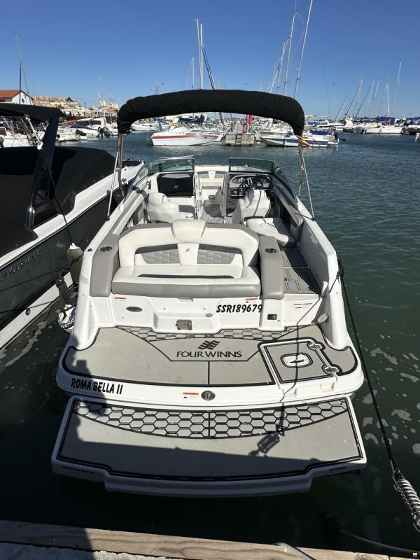 Four Winns HD220