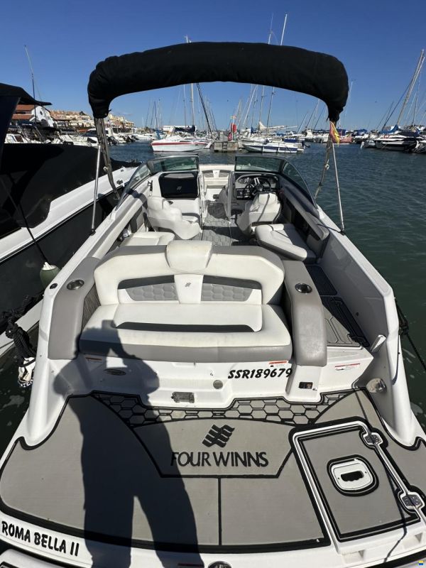 Four Winns HD220