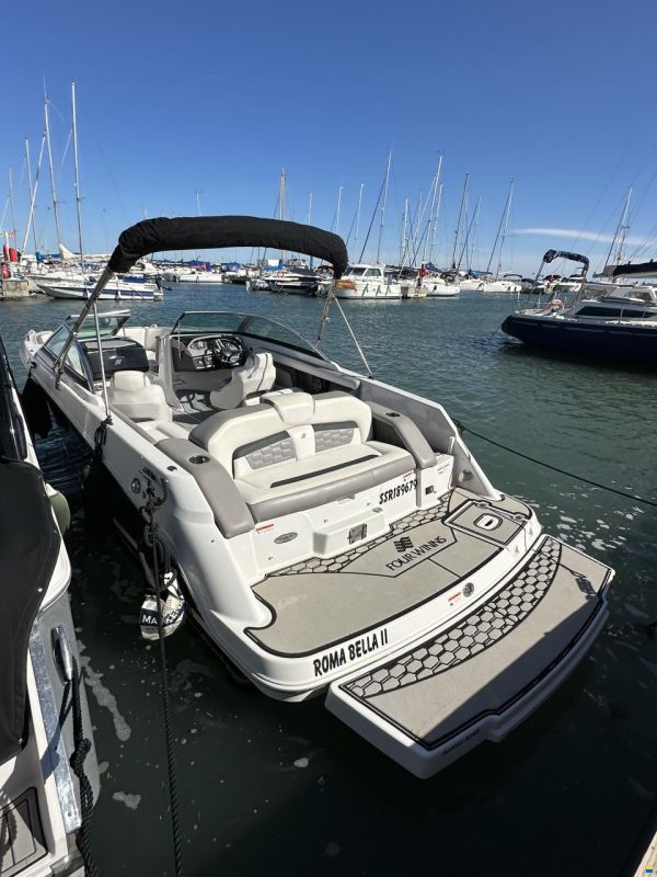 Four Winns HD220