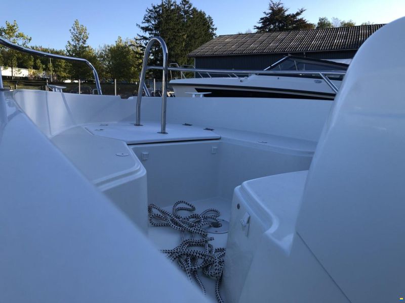Jeanneau 4.7 CC Style
