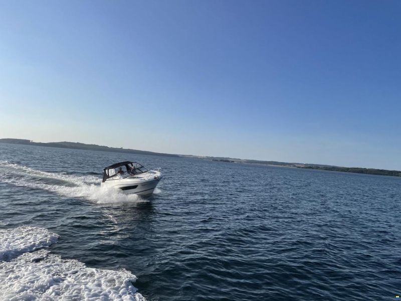 Jeanneau 7.5 DC Cap Camarat S2