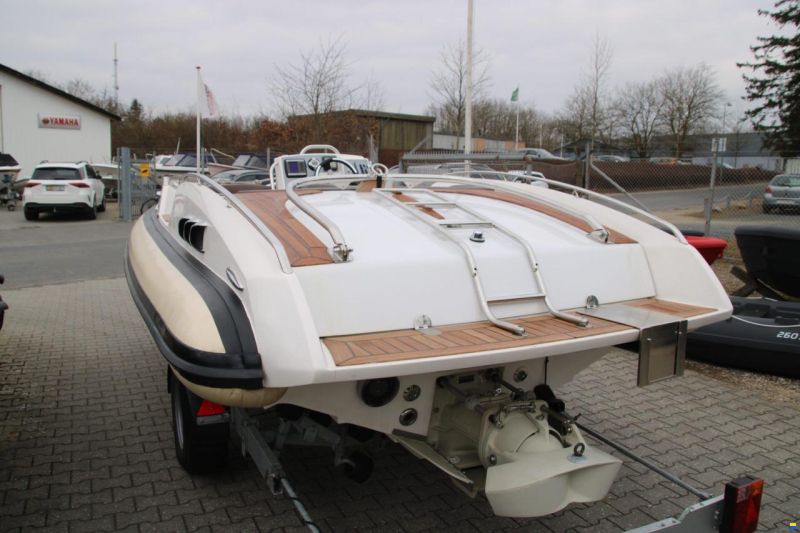Cirrus 18 Super Yacht RIB