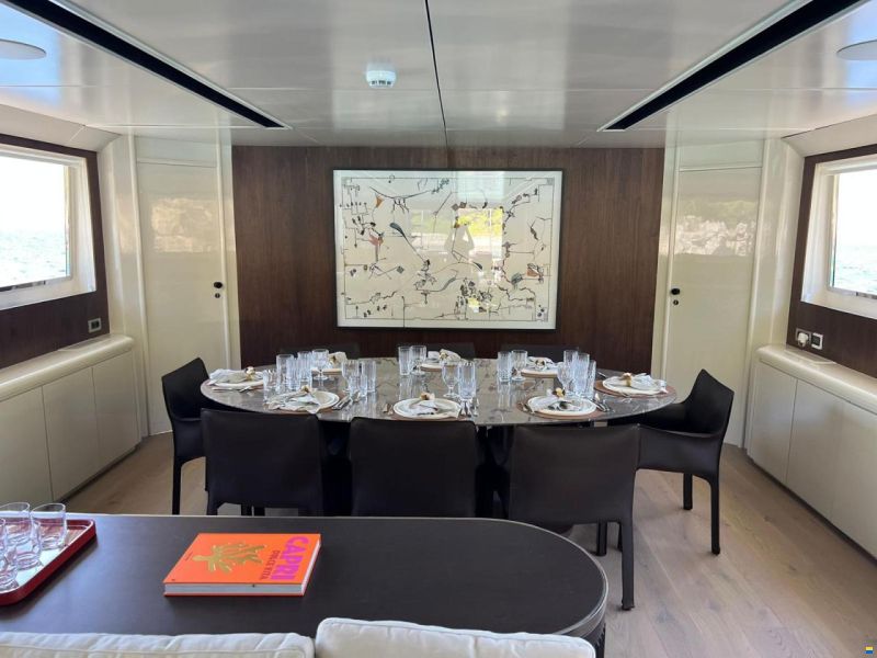 Crestitalia Yacht