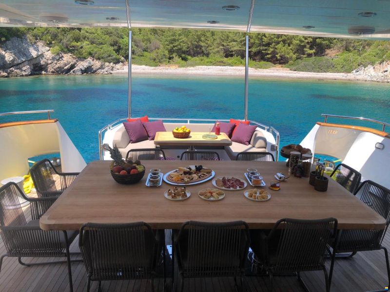 Crestitalia Yacht