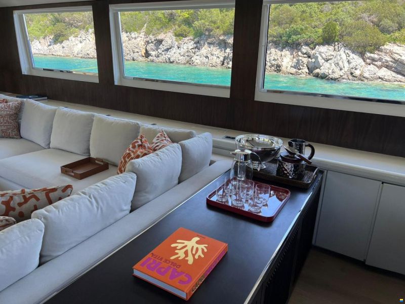 Crestitalia Yacht