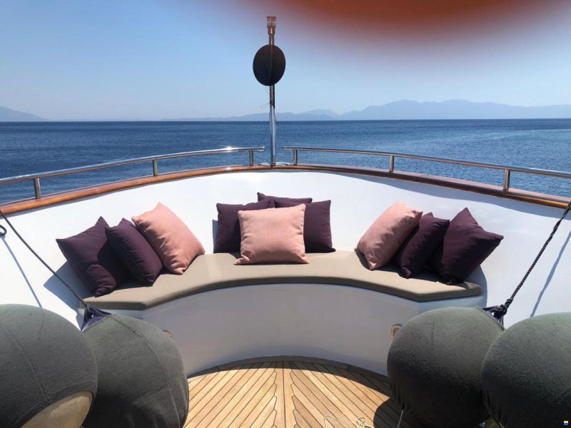 Crestitalia Yacht