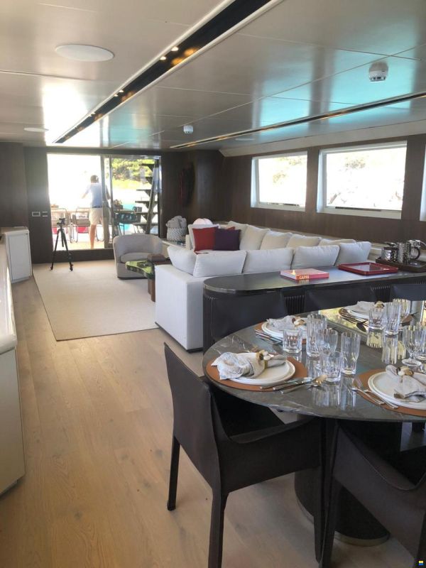 Crestitalia Yacht