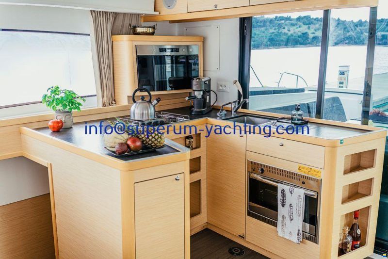 Lagoon 42