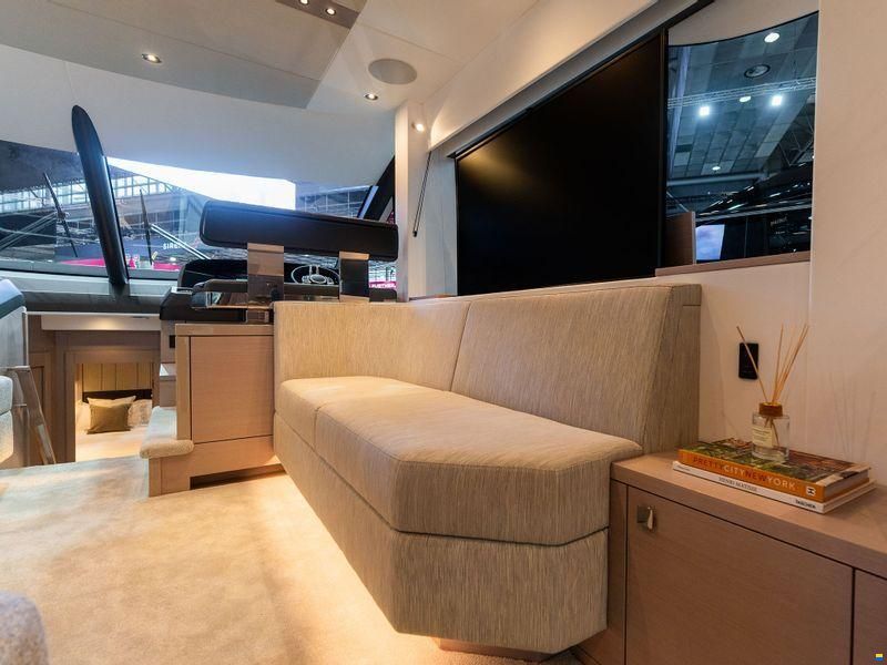 Sunseeker Manhattan 56
