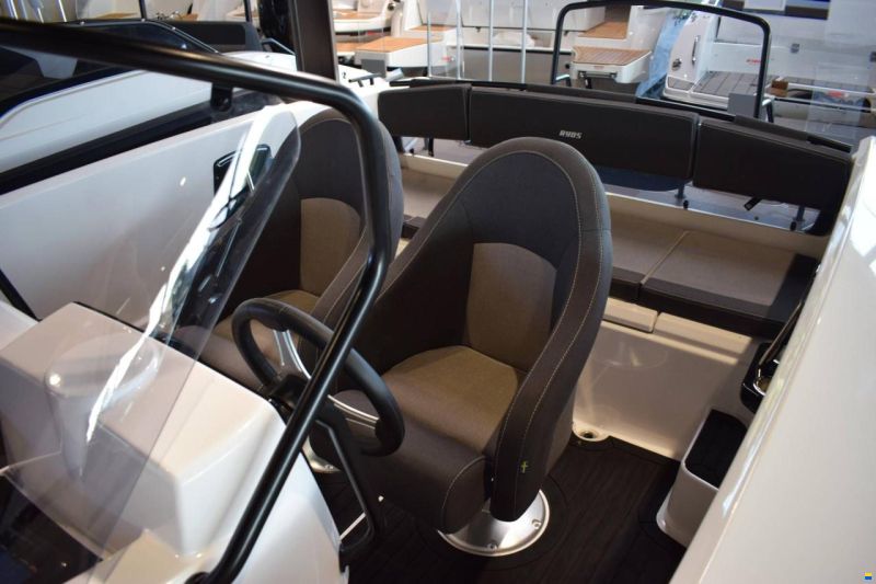 Ryds 630VI Mid C - 115 HP Yamaha