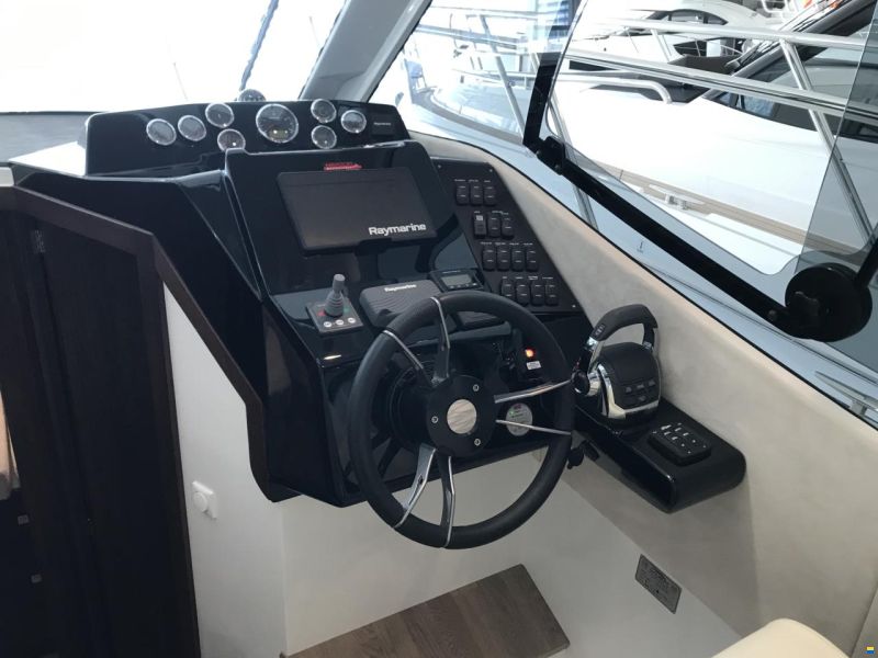 Galeon 310 HTC