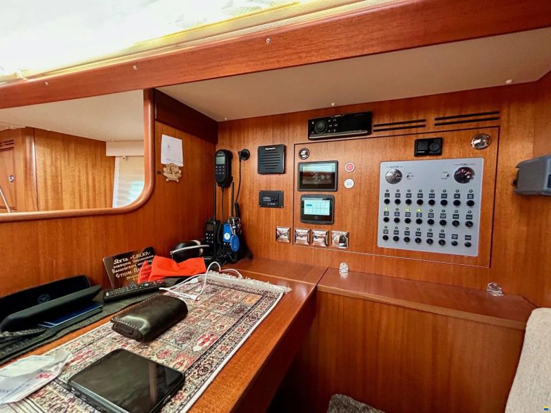 Hallberg-Rassy 44