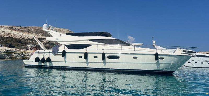 Ferretti 550
