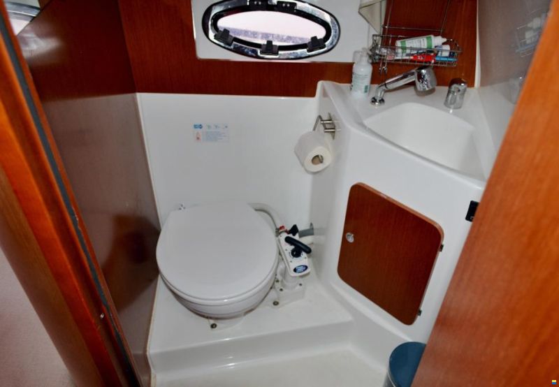 Beneteau Antares 8.80