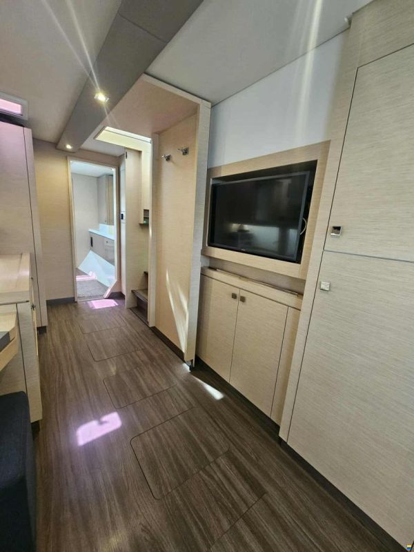 Fountaine Pajot SAONA 47