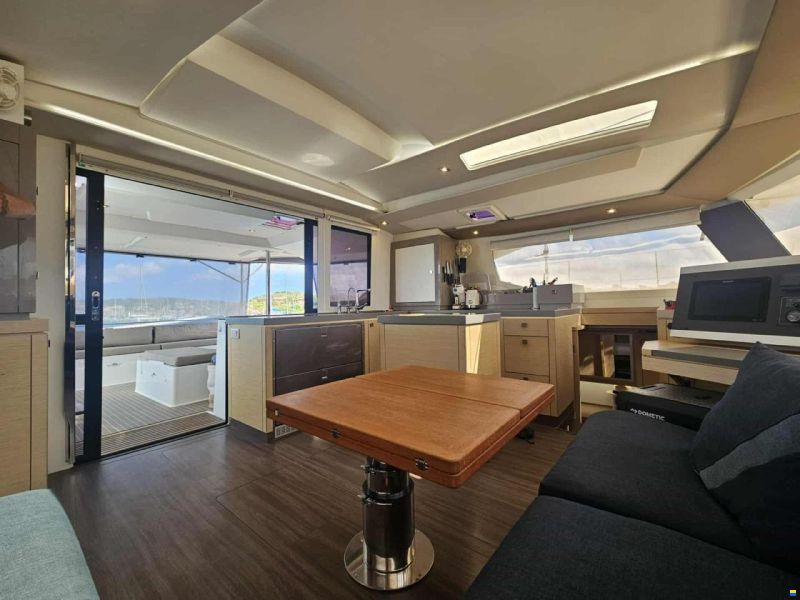 Fountaine Pajot SAONA 47