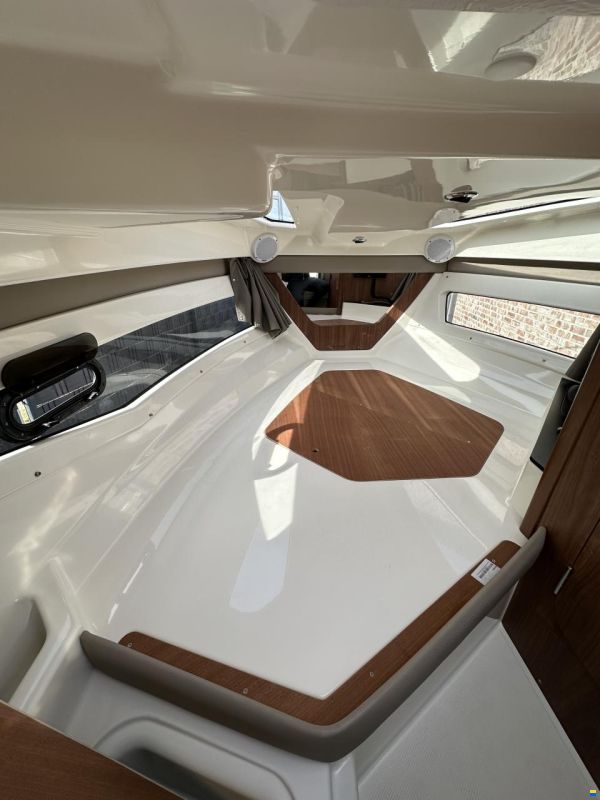 Quicksilver Activ 755 Cruiser