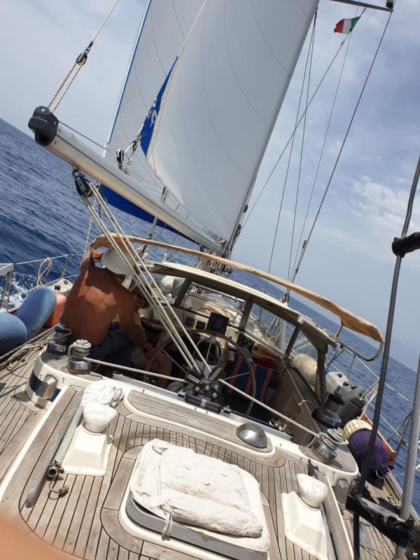 Hallberg-Rassy HR 42E Sloop