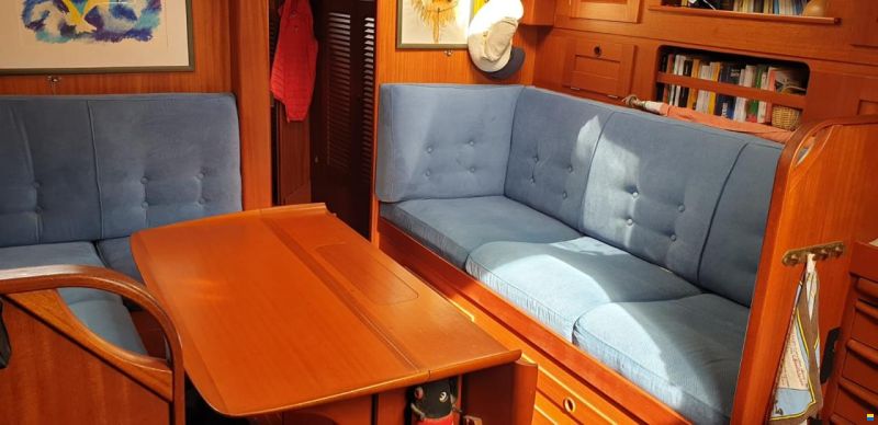 Hallberg-Rassy HR 42E Sloop
