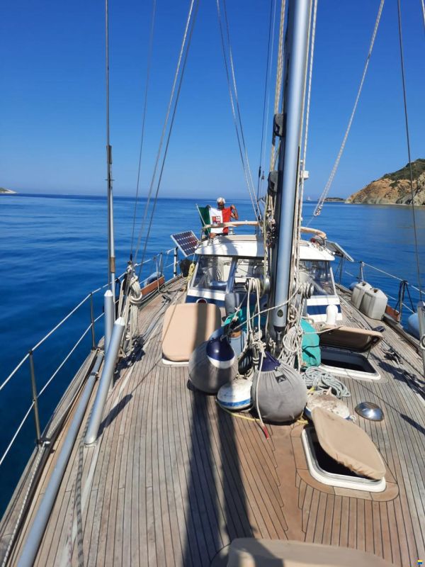 Hallberg-Rassy HR 42E Sloop