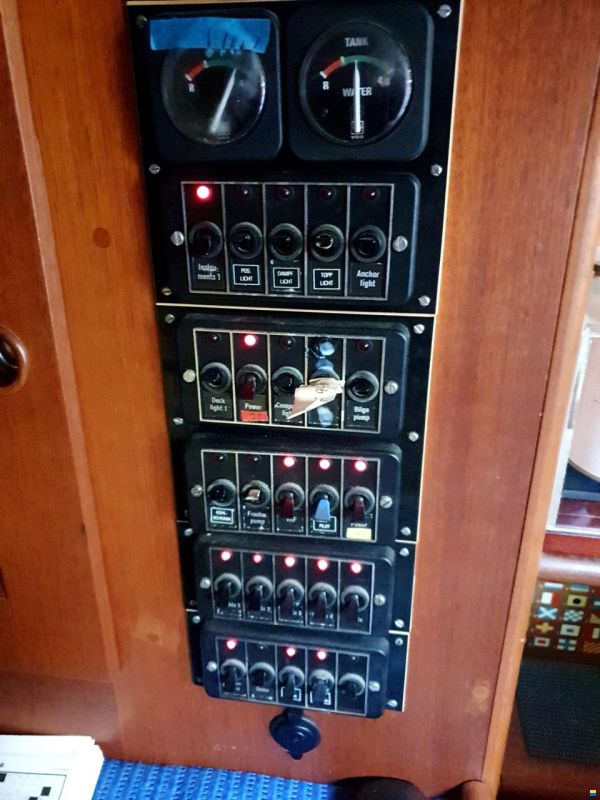 Hallberg-Rassy HR 42E Sloop
