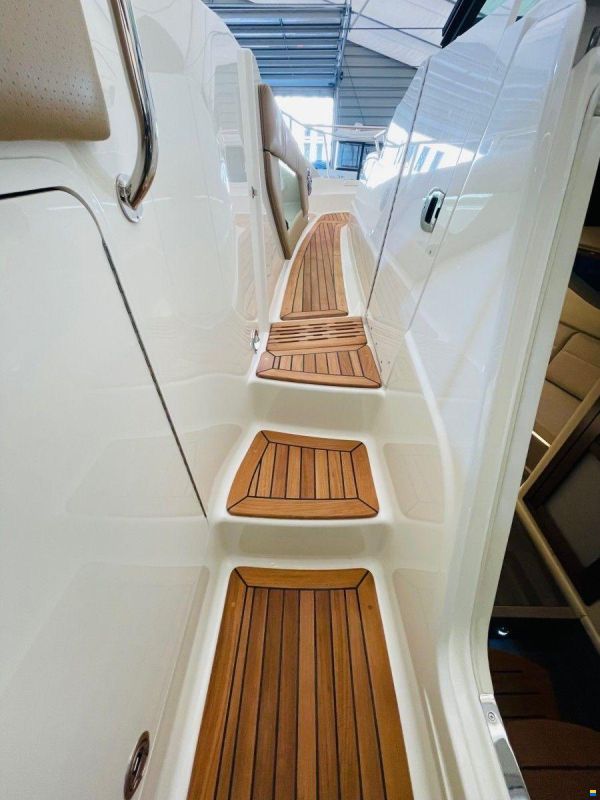 Sea Ray 320 Coupe Sundancer