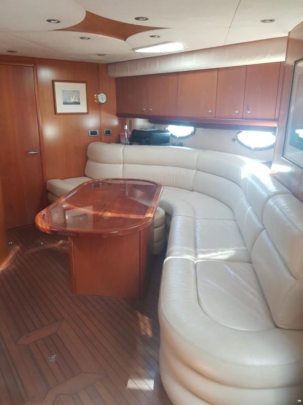 Sunseeker Predator 61