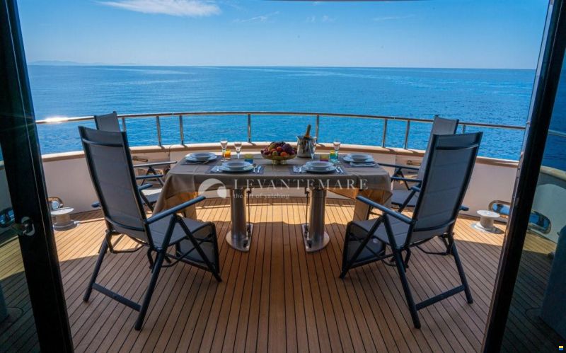 Cantieri di Pisa Akhir 85