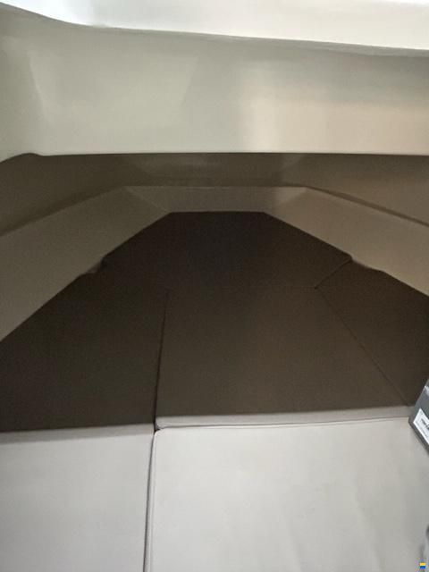 Quicksilver 675 Sundeck + Mercury F175XLV6