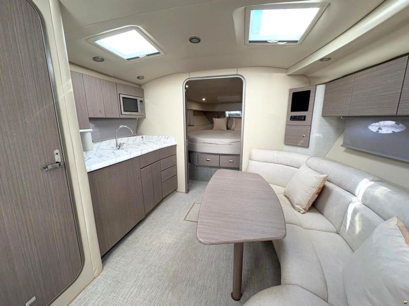 Formula 37 Performance Cruiser