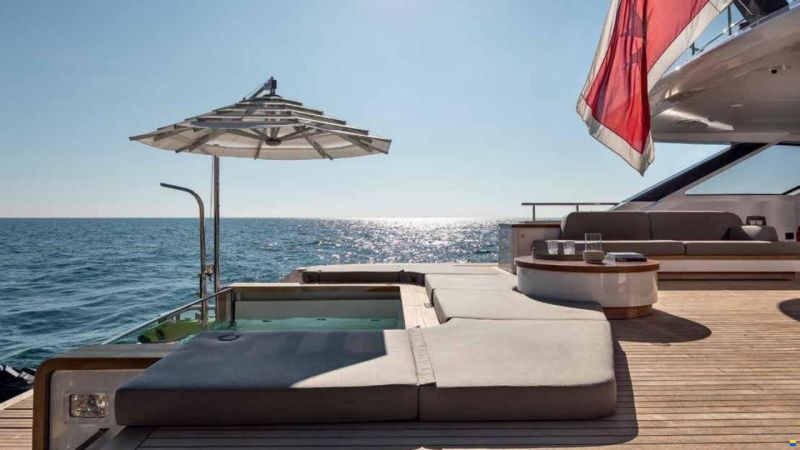 Benetti Oasis 34