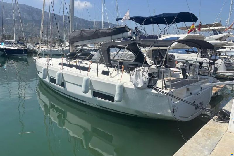Dufour 470