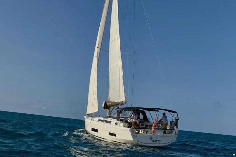 Dufour 470