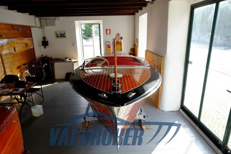 Chris Craft wood