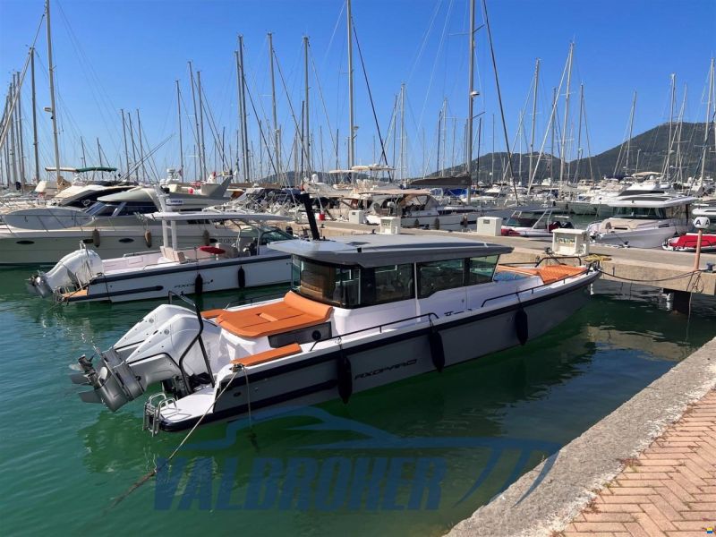Axopar 37 XC Cross Cabin