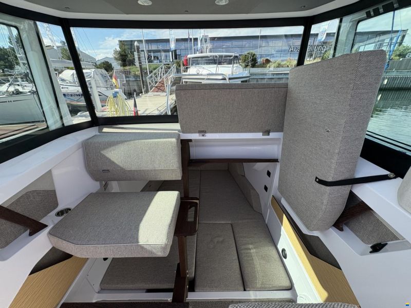 Axopar 29 Cross Cabin