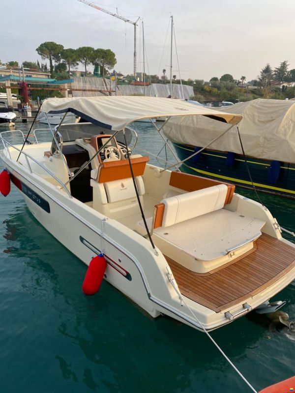 Invictus 250 CX