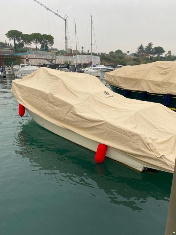Invictus 250 CX