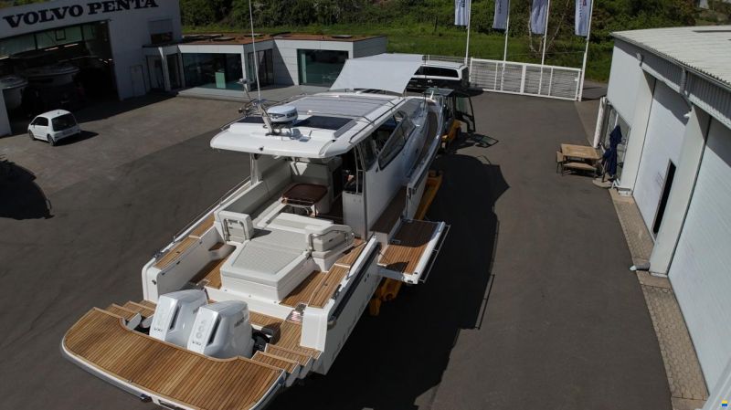 Nimbus W11