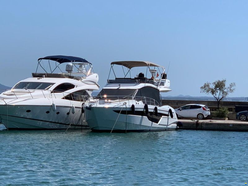 Galeon 500 Fly
