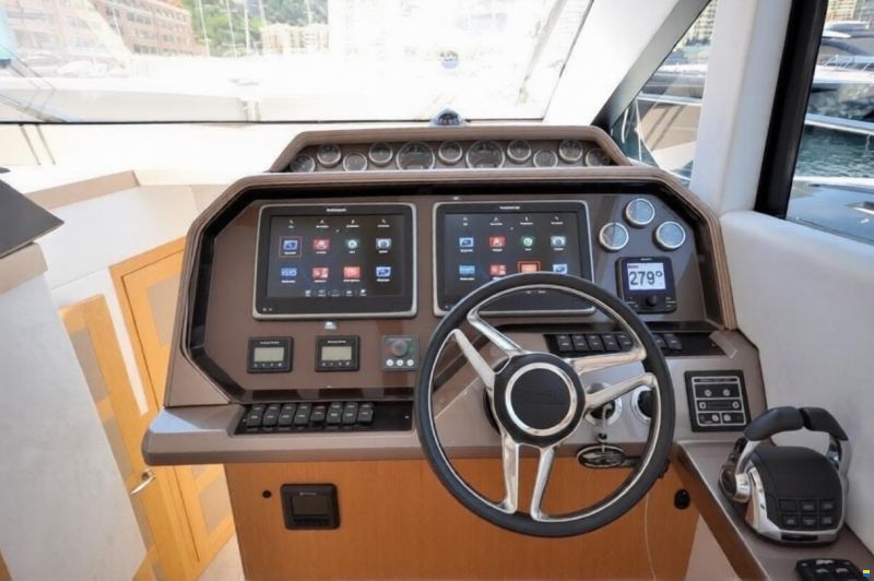 Galeon 460 FLY