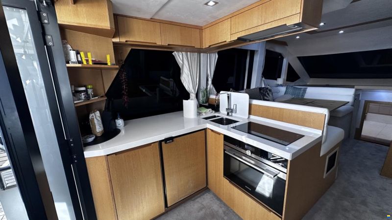 Galeon 460 FLY