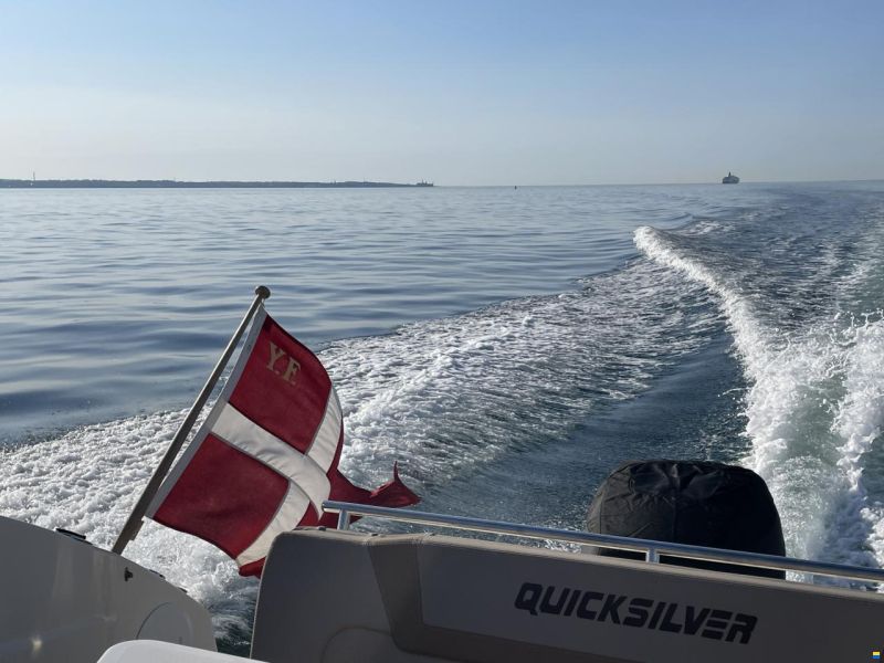 Quicksilver 805 DC