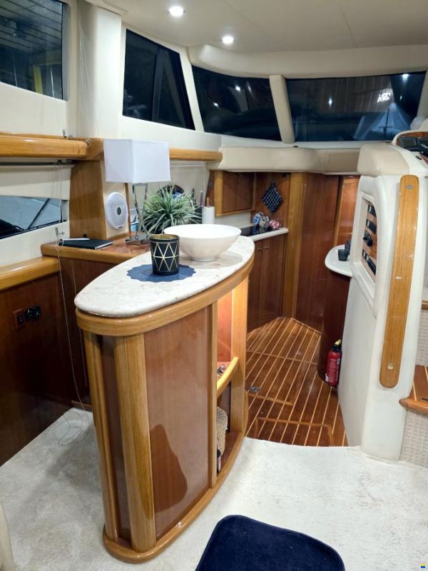 Sealine T47