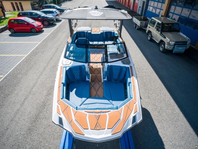 Malibu M230