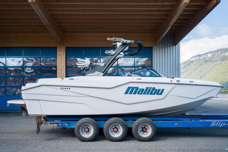 Malibu M230