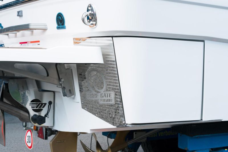 Malibu M230