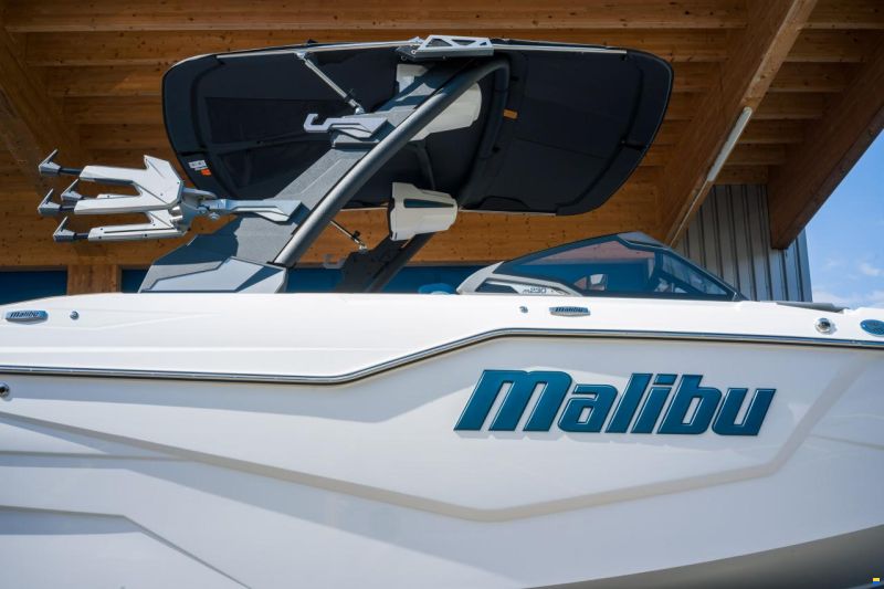 Malibu M230