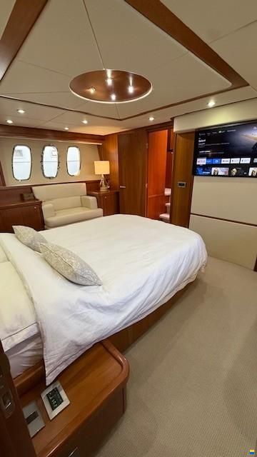 Sunseeker Manhattan 66